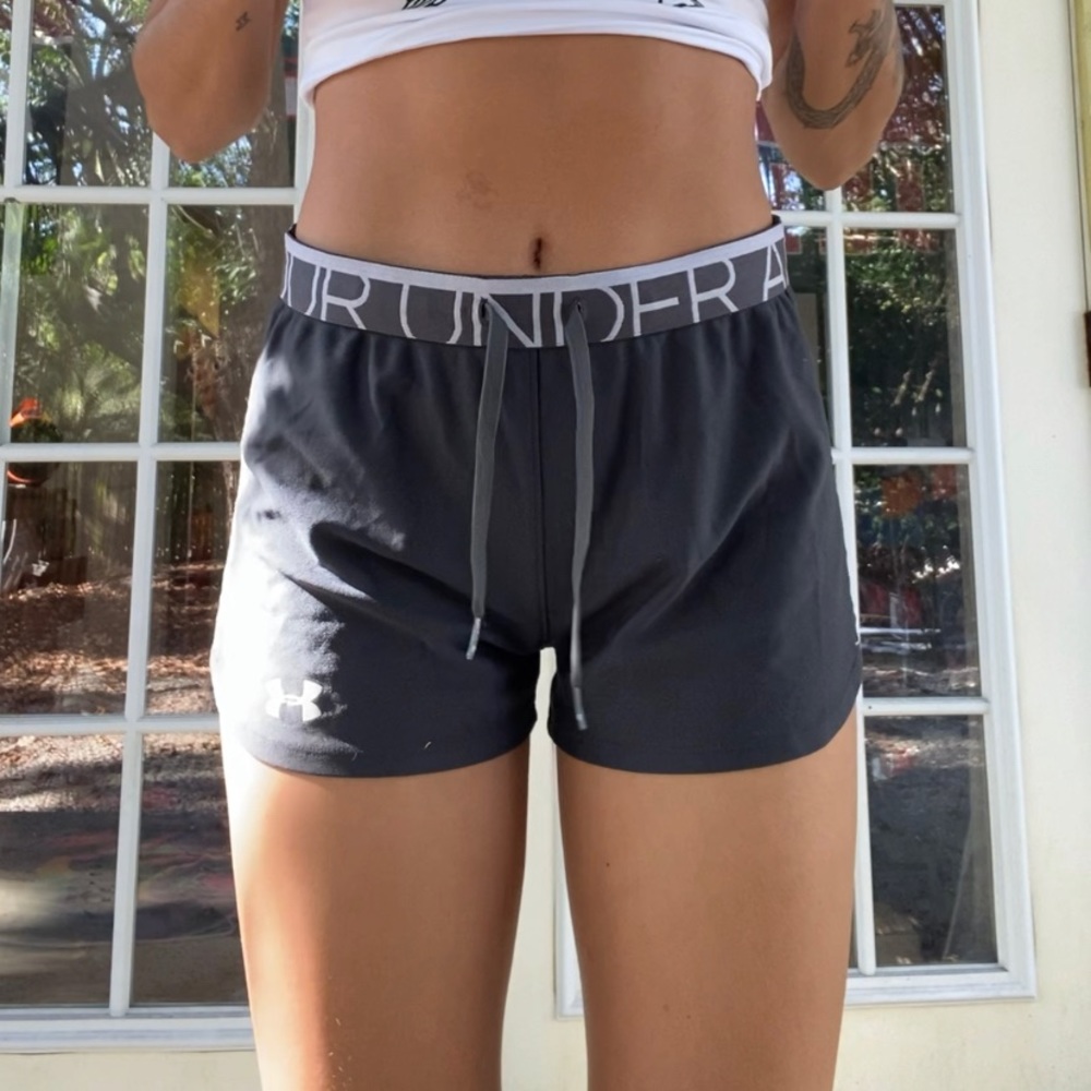 UnderArmour grey shorts